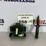 LOTE 058 - 01 KIT LANTERNA MILITAR + CANIVETE (NO ESTADO, NÃO SABEMOS SE FUNCIONA. LEILÃO NÃO TEM GARANTIA E NEM DEVOLUÇÃO)