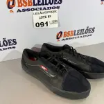 LOTE 091 - 01 TÊNIS CASUAL ALL BLACK (NO ESTADO, NÃO SABEMOS SE FUNCIONA. LEILÃO NÃO TEM GARANTIA E NEM DEVOLUÇÃO)