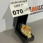 LOTE 070 - 01 RELÓGIO DOURADO (NO ESTADO, NÃO SABEMOS SE FUNCIONA. LEILÃO NÃO TEM GARANTIA E NEM DEVOLUÇÃO)