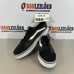 LOTE 088 - 01 TÊNIS CASUAL PRETO E BRANCO (NO ESTADO, NÃO SABEMOS SE FUNCIONA. LEILÃO NÃO TEM GARANTIA E NEM DEVOLUÇÃO)
