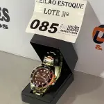 LOTE 085 - 01 RELÓGIO DOURADO COM PRETO (NO ESTADO, NÃO SABEMOS SE FUNCIONA. LEILÃO NÃO TEM GARANTIA E NEM DEVOLUÇÃO)