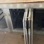LOTE 041 - 01 BALCÃO REFRIGERADO DE 10 PORTAS (5 DE CADA LADO). (NO ESTADO, NÃO SABEMOS SE FUNCIONA. LEILÃO NÃO TEM GARANTIA E NEM DEVOLUÇÃO).