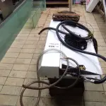 LOTE 035 - 01 BOMBA D’AGUA, 01 EXAUSTOR E MATERIAIS DIVERSOS. (NO ESTADO, NÃO SABEMOS SE FUNCIONA. LEILÃO NÃO TEM GARANTIA E NEM DEVOLUÇÃO).