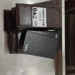 LOTE 045 - GRANDE QUANTIDADE DE PORTA CONTAS DE COURO E PAPELÃO. (NO ESTADO QUE SE ENCONTRA. LEILÃO NÃO TEM GARANTIA E NEM DEVOLUÇÃO).