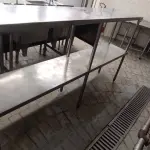 LOTE 019 - 01 PRATELEIRA EM INOX. (NO ESTADO DE CONSERVAÇÃO QUE SE ENCONTRA. LEILÃO NÃO TEM GARANTIA E NEM DEVOLUÇÃO).