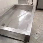 LOTE 005 - 01 CAIXA DE INOX, TAMANHO MÉDIO.(NO ESTADO DE CONSERVAÇÃO QUE SE ENCONTRA. LEILÃO NÃO TEM GARANTIA E NEM DEVOLUÇÃO).