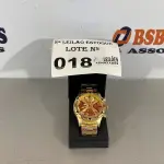 LOTE 018 - 01 RELÓGIO DOURADO (NO ESTADO, NÃO SABEMOS SE FUNCIONA. LEILÃO NÃO TEM GARANTIA E NEM DEVOLUÇÃO)