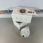 LOTE 007 - 01 CÂMERA AO VIVO EM FORMATO DE LÂMPADA, NOVA (NO ESTADO, NÃO SABEMOS SE FUNCIONA. LEILÃO NÃO TEM GARANTIA E NEM DEVOLUÇÃO)