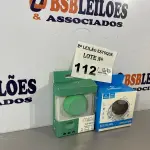 LOTE 112 - 02 CAIXA DE SOM SENDO UMA A PROVA DAGUA WIRELESS (NO ESTADO, NÃO SABEMOS SE FUNCIONA. LEILÃO NÃO TEM GARANTIA E NEM DEVOLUÇÃO)