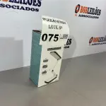 LOTE 075 - 01 LUMINÁRIA DE MESA LED (NO ESTADO, NÃO SABEMOS SE FUNCIONA. LEILÃO NÃO TEM GARANTIA E NEM DEVOLUÇÃO)