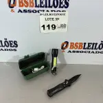 LOTE 119 - 01 LANTERNA MILITAR + 01 CANIVETE MILITAR (NO ESTADO, NÃO SABEMOS SE FUNCIONA. LEILÃO NÃO TEM GARANTIA E NEM DEVOLUÇÃO)