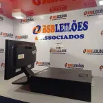 LOTE 106 - 01 CPU HP COMPAQ 6005, PROCESSADOR PHENON X2, 250 GB HD, SEM MEMÓRIA E 01 MONITOR MARCA HP MODELO LE1851W. (NO ESTADO, LEILÃO NÃO TEM GARANTIA E NEM DEVOLUÇÃO, SUJEITO A POSSÍVEIS AVARIAS VISÍVEIS/OCULTAS E/OU AUSÊNCIA DE COMPONENTES).