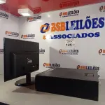 LOTE 125 - 01 CPU HP COMPAQ 6005, PROCESSADOR PHENON X2, 250 GB HD, SEM MEMÓRIA E 01 MONITOR MARCA AOC MODELO E 950S WDA. (NO ESTADO, LEILÃO NÃO TEM GARANTIA E NEM DEVOLUÇÃO, SUJEITO A POSSÍVEIS AVARIAS VISÍVEIS/OCULTAS E/OU AUSÊNCIA DE COMPONENTES).