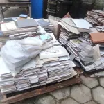 LOTE 073 - 02 PALETES COM RETALHOS DE CERÂMICAS DIVERSAS (NO ESTADO, NÃO SABEMOS SE FUNCIONA. LEILÃO NÃO TEM GARANTIA E NEM DEVOLUÇÃO).