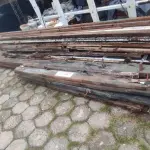 LOTE 064 - 01 SUCATA DE CARROCERIA DE CAMINHÃO (NO ESTADO, NÃO SABEMOS SE FUNCIONA. LEILÃO NÃO TEM GARANTIA E NEM DEVOLUÇÃO).