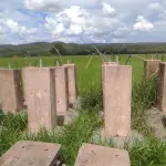 LOTE 077 - 01 LOTE COM 15 SAPATAS DE CONCRETO PARA SUSTENTAÇÃO DE TORRES (NO ESTADO, NÃO SABEMOS SE FUNCIONA. LEILÃO NÃO TEM GARANTIA E NEM DEVOLUÇÃO).