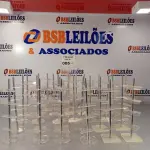 LOTE 005 - 01 LOTE COM VÁRIOS EXPOSITORES PARA ÓCULOS. (NO ESTADO, LEILÃO NÃO TEM GARANTIA E NEM DEVOLUÇÃO, SUJEITO A POSSÍVEIS AVARIAS VISÍVEIS/OCULTAS E/OU AUSÊNCIA DE COMPONENTES).