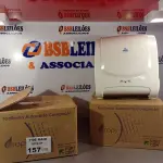 LOTE 157 - 02 TOALHEIROS AUTO CORTE COMPACTO. (NO ESTADO, LEILÃO NÃO TEM GARANTIA E NEM DEVOLUÇÃO, SUJEITO A POSSÍVEIS AVARIAS VISÍVEIS/OCULTAS E/OU AUSÊNCIA DE COMPONENTES).