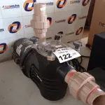 LOTE 122 - 01 BOMBA D’AGUA PARA PISCINA COM FILTRO E MOTOR WEG 220/380 3CV. (NO ESTADO, LEILÃO NÃO TEM GARANTIA E NEM DEVOLUÇÃO, SUJEITO A POSSÍVEIS AVARIAS VISÍVEIS/OCULTAS E/OU AUSÊNCIA DE COMPONENTES).