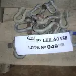 LOTE 049 - 20 MOSQUETÕES GALVANIZADOS (NO ESTADO, NÃO SABEMOS SE FUNCIONA. LEILÃO NÃO TEM GARANTIA E NEM DEVOLUÇÃO).