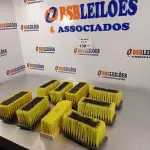 LOTE 130 - 09 BROXAS RETANGULAR SEM OS CABOS. (NO ESTADO, LEILÃO NÃO TEM GARANTIA E NEM DEVOLUÇÃO, SUJEITO A POSSÍVEIS AVARIAS VISÍVEIS/OCULTAS E/OU AUSÊNCIA DE COMPONENTES).