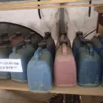 LOTE 019 - 20 GARRAFAS TÉRMICAS NO ESTADO, NÃO SABEMOS SE FUNCIONA. LEILÃO NÃO TEM GARANTIA E NEM DEVOLUÇÃO).