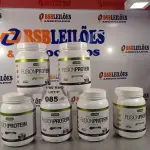 LOTE 085 - 06 POTES DE FUSION PROTEIN VEGAN 3 NO SABOR CACAU, 02 SABOR NATURAL E 01 SABOR BAUNILHA 900G. (NO ESTADO, LEILÃO NÃO TEM GARANTIA E NEM DEVOLUÇÃO, SUJEITO A POSSÍVEIS AVARIAS VISÍVEIS/OCULTAS E/OU AUSÊNCIA DE COMPONENTES).