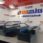LOTE 158 - 02 CAIXAS PARA FERRAMENTAS EM METAL (VAZIAS). (NO ESTADO, LEILÃO NÃO TEM GARANTIA E NEM DEVOLUÇÃO, SUJEITO A POSSÍVEIS AVARIAS VISÍVEIS/OCULTAS E/OU AUSÊNCIA DE COMPONENTES).