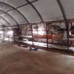 LOTE 056 - 01 TENDA “CARPA” MEDINDO 30METROS DE COMPRIMENTO X 8 METROS DE LARGURA (NO ESTADO, NÃO SABEMOS SE FUNCIONA. LEILÃO NÃO TEM GARANTIA E NEM DEVOLUÇÃO).