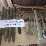 LOTE 017 - 01 LOTE COM CHAVES COMBINADAS  41,24,19, L19,24  E 05 PONTEIROS PARA BRITADEIRA (NO ESTADO, NÃO SABEMOS SE FUNCIONA. LEILÃO NÃO TEM GARANTIA E NEM DEVOLUÇÃO).