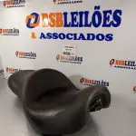 LOTE 065 - 01 BANCO DE MOTO (SPORTSTER). (NO ESTADO, LEILÃO NÃO TEM GARANTIA E NEM DEVOLUÇÃO, SUJEITO A POSSÍVEIS AVARIAS VISÍVEIS/OCULTAS E/OU AUSÊNCIA DE COMPONENTES).