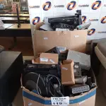 LOTE 119 - 01 LOTE COM PERIFÉRICOS DE INFORMÁTICA DIVERSOS. (NO ESTADO, LEILÃO NÃO TEM GARANTIA E NEM DEVOLUÇÃO, SUJEITO A POSSÍVEIS AVARIAS VISÍVEIS/OCULTAS E/OU AUSÊNCIA DE COMPONENTES).
