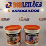 LOTE 081 - 02 BALDES DE DESMOLDANTE PARA FORMAS. (NO ESTADO, LEILÃO NÃO TEM GARANTIA E NEM DEVOLUÇÃO, SUJEITO A POSSÍVEIS AVARIAS VISÍVEIS/OCULTAS E/OU AUSÊNCIA DE COMPONENTES).