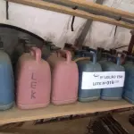 LOTE 019 - 20 GARRAFAS TÉRMICAS NO ESTADO, NÃO SABEMOS SE FUNCIONA. LEILÃO NÃO TEM GARANTIA E NEM DEVOLUÇÃO).