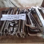 LOTE 004 - 01 LOTE COM CHAVES COMBINADAS  2”,24,19,18 L19,24, CHAVE CATRACA COM CACHIMBOS 19 (NO ESTADO, NÃO SABEMOS SE FUNCIONA. LEILÃO NÃO TEM GARANTIA E NEM DEVOLUÇÃO).