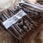 LOTE 004 - 01 LOTE COM CHAVES COMBINADAS  2”,24,19,18 L19,24, CHAVE CATRACA COM CACHIMBOS 19 (NO ESTADO, NÃO SABEMOS SE FUNCIONA. LEILÃO NÃO TEM GARANTIA E NEM DEVOLUÇÃO).