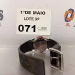 LOTE 071 - 01 RELÓGIO DE PULSO KENNETH COLE. (NO ESTADO, LEILÃO NÃO TEM GARANTIA E NEM DEVOLUÇÃO, SUJEITO A POSSÍVEIS AVARIAS VISÍVEIS/OCULTAS E/OU AUSÊNCIA DE COMPONENTES).