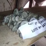 LOTE 047 - 20 MOSQUETÕES GALVANIZADOS (NO ESTADO, NÃO SABEMOS SE FUNCIONA. LEILÃO NÃO TEM GARANTIA E NEM DEVOLUÇÃO).