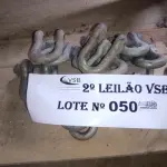 LOTE 050 - 20 MOSQUETÕES GALVANIZADOS (NO ESTADO, NÃO SABEMOS SE FUNCIONA. LEILÃO NÃO TEM GARANTIA E NEM DEVOLUÇÃO).