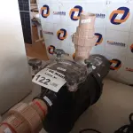 LOTE 122 - 01 BOMBA D’AGUA PARA PISCINA COM FILTRO E MOTOR WEG 220/380 3CV. (NO ESTADO, LEILÃO NÃO TEM GARANTIA E NEM DEVOLUÇÃO, SUJEITO A POSSÍVEIS AVARIAS VISÍVEIS/OCULTAS E/OU AUSÊNCIA DE COMPONENTES).