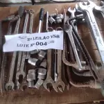 LOTE 004 - 01 LOTE COM CHAVES COMBINADAS  2”,24,19,18 L19,24, CHAVE CATRACA COM CACHIMBOS 19 (NO ESTADO, NÃO SABEMOS SE FUNCIONA. LEILÃO NÃO TEM GARANTIA E NEM DEVOLUÇÃO).
