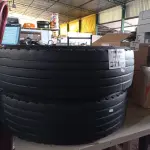 LOTE 371 - 02 PNEUS PARA CAMINHÃO ¾ 215/75/17.5. (NO ESTADO, LEILÃO NÃO TEM GARANTIA E NEM DEVOLUÇÃO, SUJEITO A POSSÍVEIS AVARIAS VISÍVEIS/OCULTAS E/OU AUSÊNCIA DE COMPONENTES).