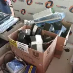 LOTE 452 - 01 LOTE COM MATERIAIS DIVERSOS. (NO ESTADO, LEILÃO NÃO TEM GARANTIA E NEM DEVOLUÇÃO, SUJEITO A POSSÍVEIS AVARIAS VISÍVEIS/OCULTAS E/OU AUSÊNCIA DE COMPONENTES).