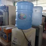 LOTE 303 - 01 BEBEDOURO PARA GARRAFÃO SEM A IDENTIFICAÇÃO DE VOLTAGEM. (NO ESTADO, LEILÃO NÃO TEM GARANTIA E NEM DEVOLUÇÃO, SUJEITO A POSSÍVEIS AVARIAS VISÍVEIS/OCULTAS E/OU AUSÊNCIA DE COMPONENTES).
