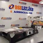 LOTE 322 - 02 CHURRASQUEIRAS ELÉTRICAS MARCAS MONDIAL MODELOS DIVERSOS SENDO 01 127V E OUTRA 220V. (NO ESTADO, LEILÃO NÃO TEM GARANTIA E NEM DEVOLUÇÃO, SUJEITO A POSSÍVEIS AVARIAS VISÍVEIS/OCULTAS E/OU AUSÊNCIA DE COMPONENTES).