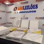 LOTE 276 - 01 LOTE COM VÁRIAS LUMINÁRIAS DE LED. (NO ESTADO, LEILÃO NÃO TEM GARANTIA E NEM DEVOLUÇÃO, SUJEITO A POSSÍVEIS AVARIAS VISÍVEIS/OCULTAS E/OU AUSÊNCIA DE COMPONENTES).