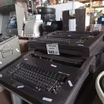 LOTE 347 - 03 MÁQUINAS DE ESCREVER ELETRÔNICAS MARCA REMTRONIC 2.000. (NO ESTADO, LEILÃO NÃO TEM GARANTIA E NEM DEVOLUÇÃO, SUJEITO A POSSÍVEIS AVARIAS VISÍVEIS/OCULTAS E/OU AUSÊNCIA DE COMPONENTES).