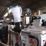 LOTE 343 - 04 LIQUIDIFICADORES MARCAS MONDIAL MODELOS DIVERSOS SENDO: 03 127V E 01 220V. (NO ESTADO, LEILÃO NÃO TEM GARANTIA E NEM DEVOLUÇÃO, SUJEITO A POSSÍVEIS AVARIAS VISÍVEIS/OCULTAS E/OU AUSÊNCIA DE COMPONENTES).