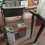 LOTE 251 - 04 ESPELHOS DE TAMANHOS DIVERSOS. (NO ESTADO, LEILÃO NÃO TEM GARANTIA E NEM DEVOLUÇÃO, SUJEITO A POSSÍVEIS AVARIAS VISÍVEIS/OCULTAS E/OU AUSÊNCIA DE COMPONENTES).