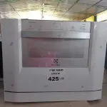 LOTE 425 - 01 LAVADORA DE LOUÇAS MARCA ELECTROLUX. (NO ESTADO, LEILÃO NÃO TEM GARANTIA E NEM DEVOLUÇÃO, SUJEITO A POSSÍVEIS AVARIAS VISÍVEIS/OCULTAS E/OU AUSÊNCIA DE COMPONENTES).
